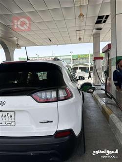 جیپ شیرۆکی
